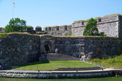 fortress of suomenlinna king's gate